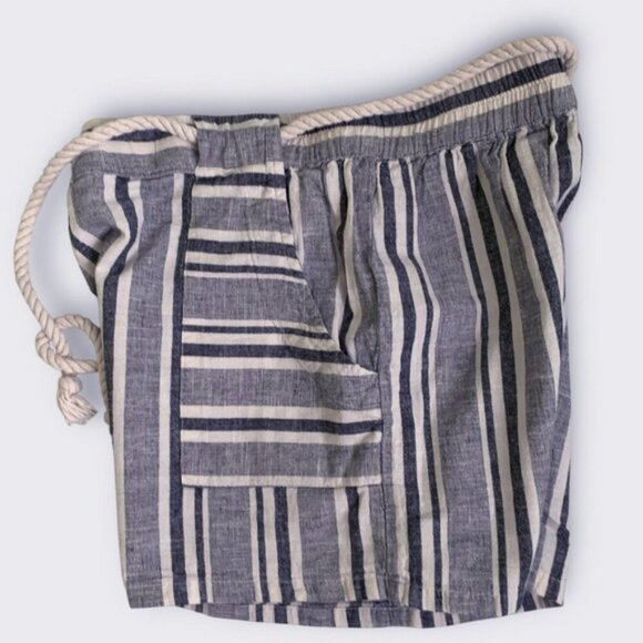 Ardene Striped Linen Shorts - Picture 3 of 4